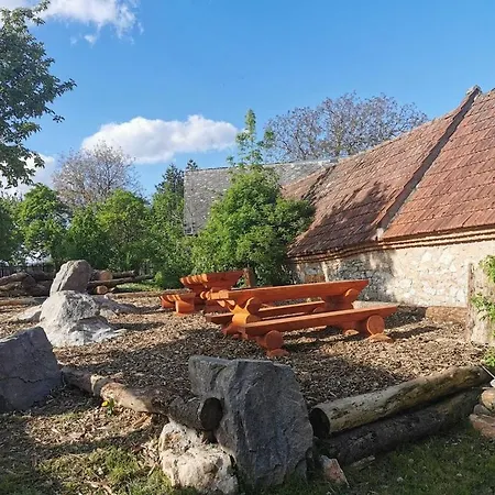 Nova Duha בית הארחה Vavrinec (Bansko)